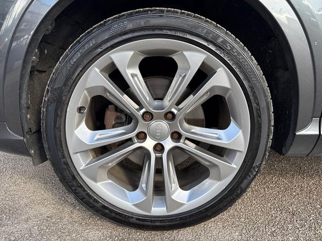 AUDI Q3 Photo 34