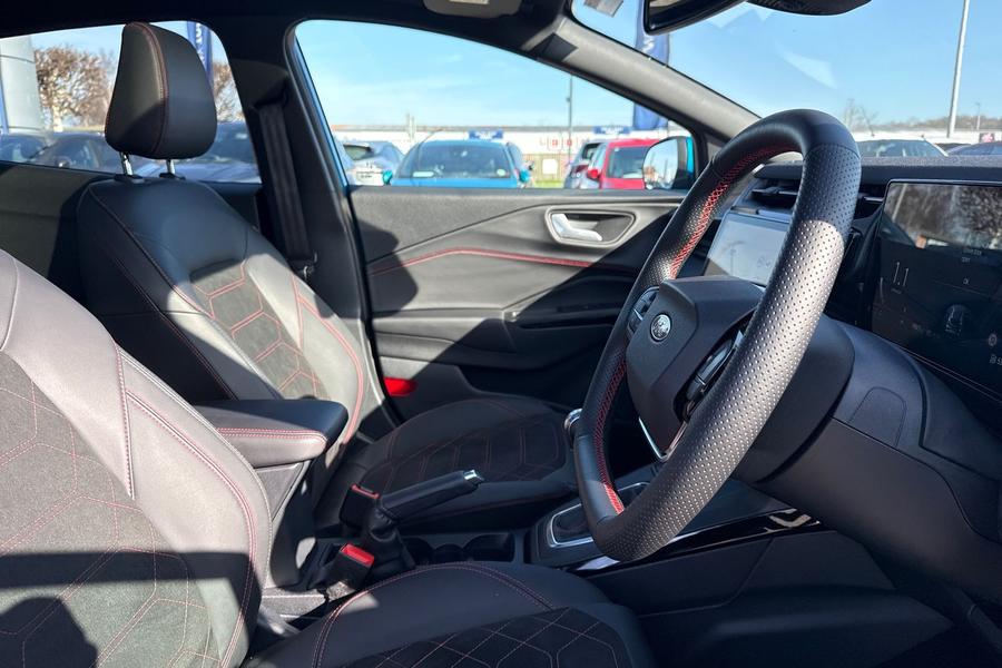 Ford PUMA Photo autoimg-63bcc72809d2e15a0d186bb42499c03c7c9243e9.jpg