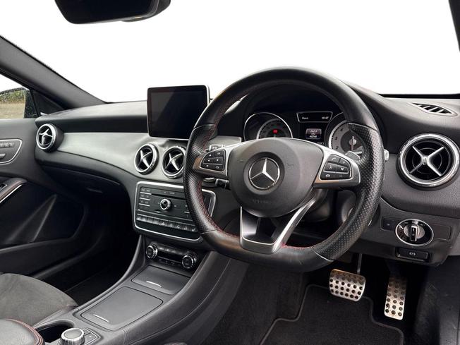MERCEDES-BENZ Gla Photo 6