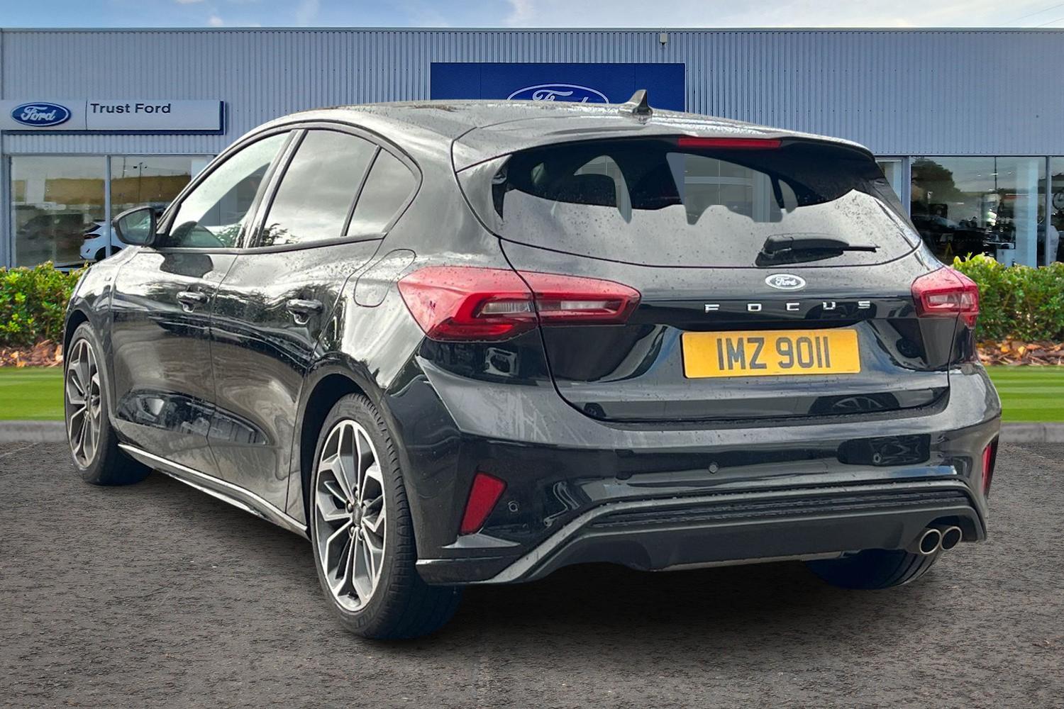 Ford FOCUS Photo 1