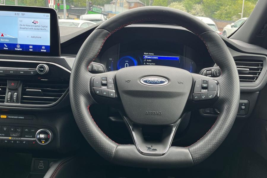 Ford Kuga Photo autoimg-63ce926602744f01b713f9db2fc4fe1af97150d0.jpg