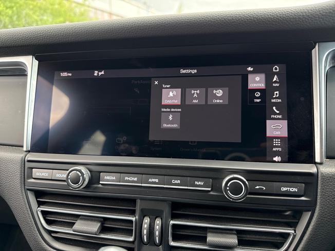 PORSCHE Macan Photo 42