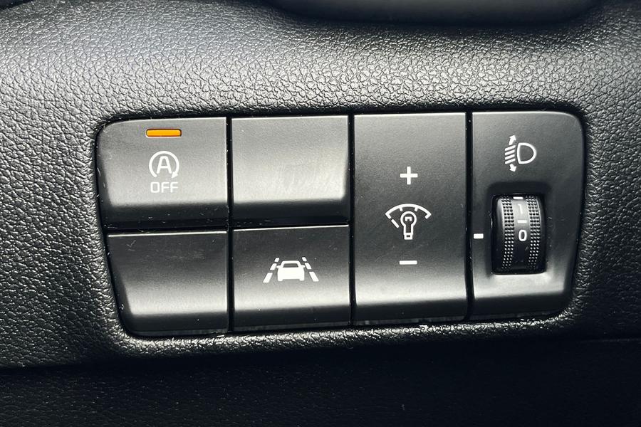 Kia SPORTAGE Photo autoimg-63d0c001ee670afcd053583b74c2663d2998bd30.jpg