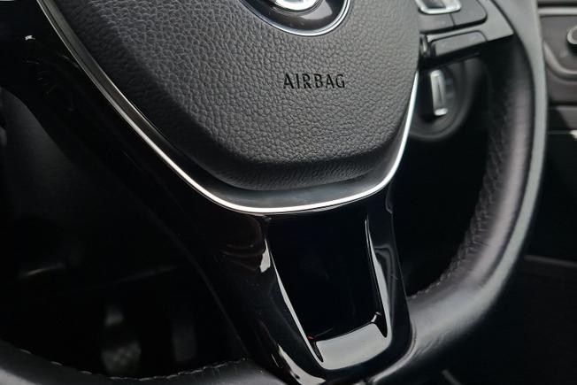 VOLKSWAGEN Golf Photo 30