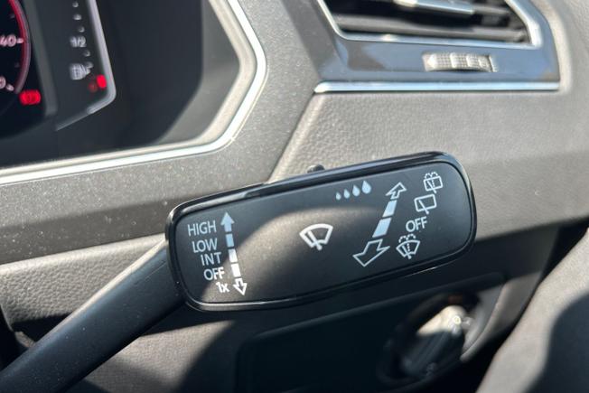 VOLKSWAGEN Tiguan Photo 48