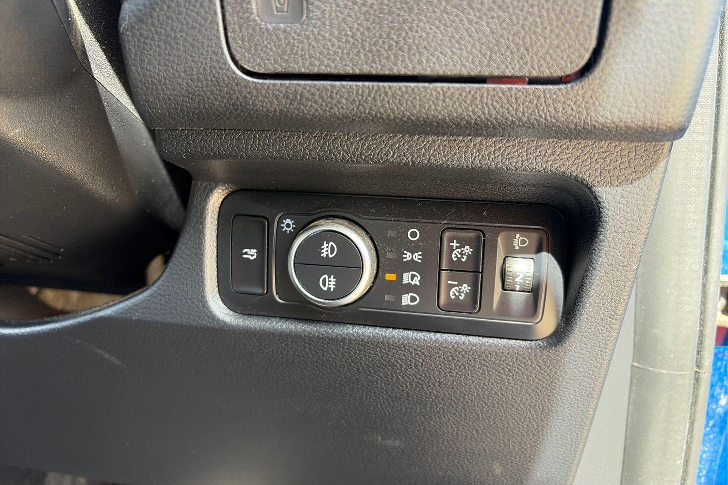 Ford RANGER Photo 29