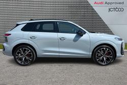 AUDI Q3 Photo 4