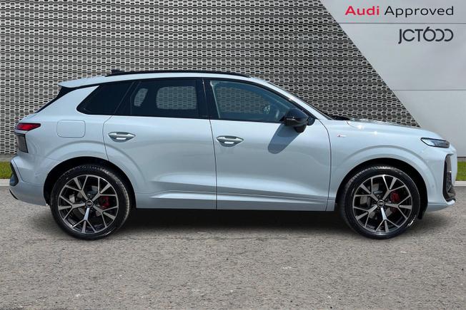 AUDI Q3 Photo 4