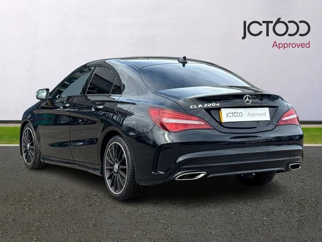 MERCEDES-BENZ CLA Class Photo 3