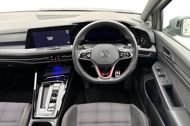 VOLKSWAGEN Golf Photo 11