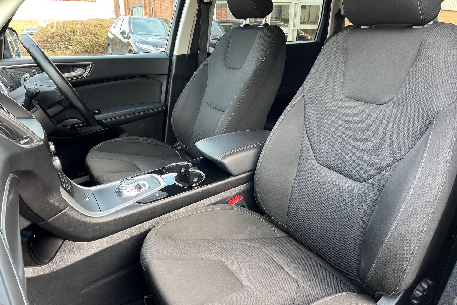 Ford S-Max Photo 18