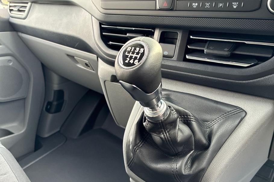 Used Ford TRANSIT CUSTOM SW26GWX 15