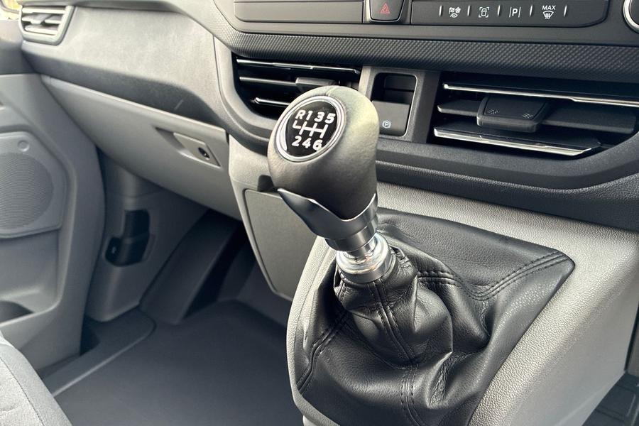 Ford TRANSIT CUSTOM Photo autoimg-63e99347cbdce06fbb72c38f430ea6855cca9318.jpg