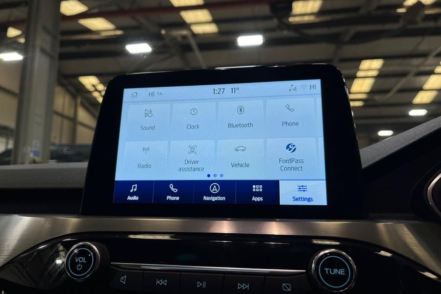Ford KUGA Photo autoimg-63ebc8a4de92802411fe25973054180b75c517ad.jpg