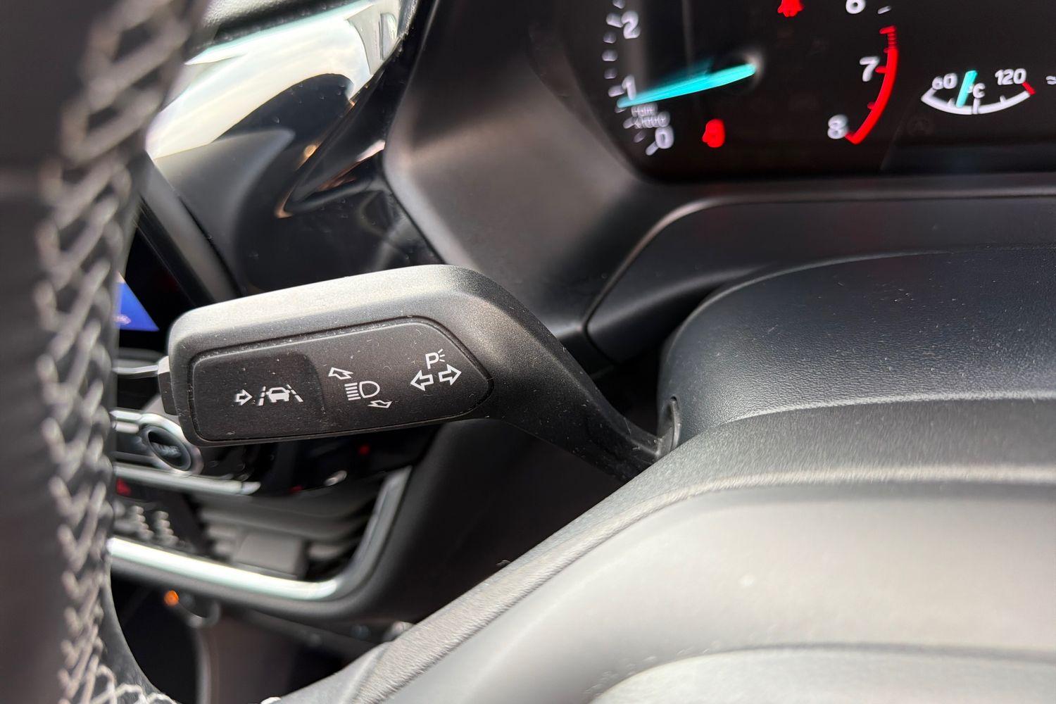 Ford FIESTA Photo 13