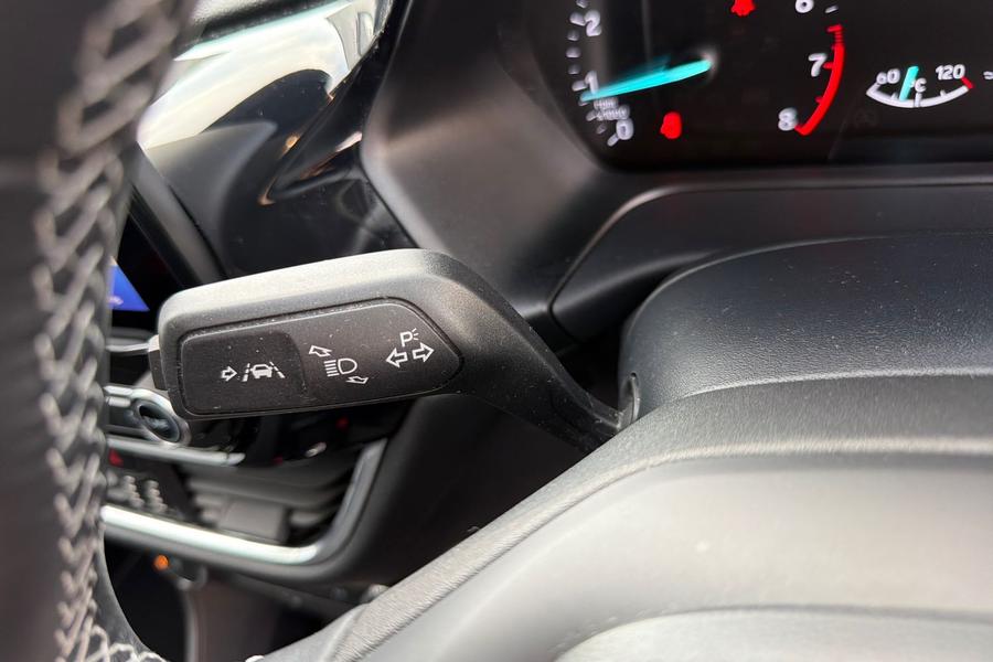 Ford FIESTA Photo autoimg-63f52da8e03241d4f5ddc3d46f08b419bca2664e.jpg