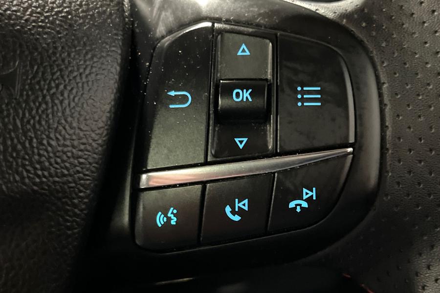 Ford KUGA Photo autoimg-63f62ba4a4f1b5d7d01c083e388be4592c5ad4a6.jpg