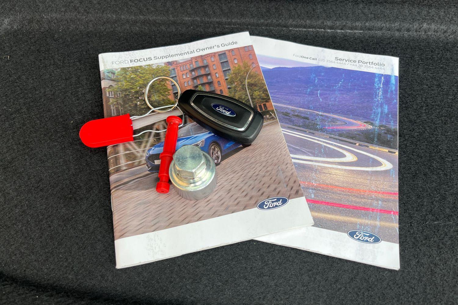 Ford FOCUS Photo 21