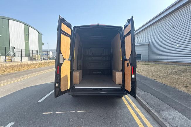 Volkswagen Crafter Photo 12