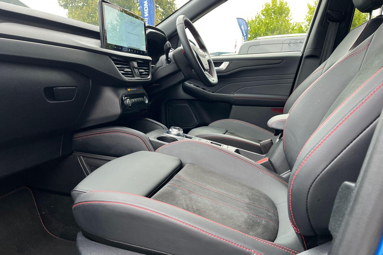 Ford KUGA Photo 17