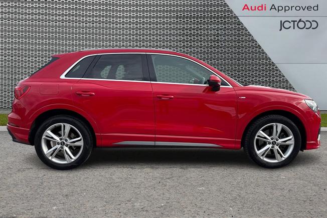 Audi Q3 Photo 4