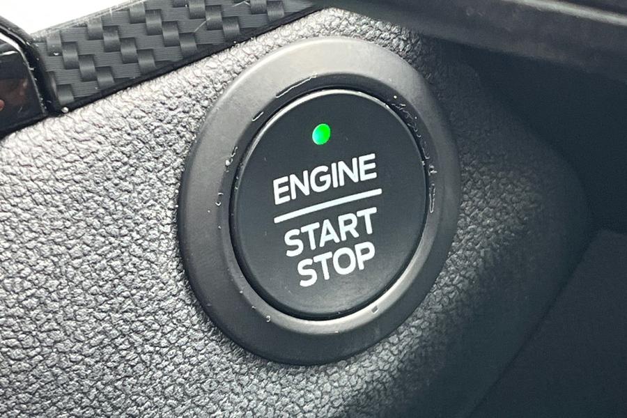 Ford KUGA Photo autoimg-63fb80e3c9e41a0aef3c4006f89e53d5aa6e57df.jpg