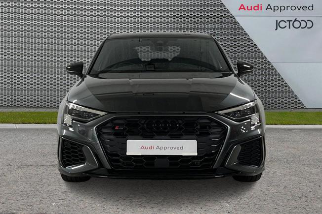 AUDI S3 Photo 8