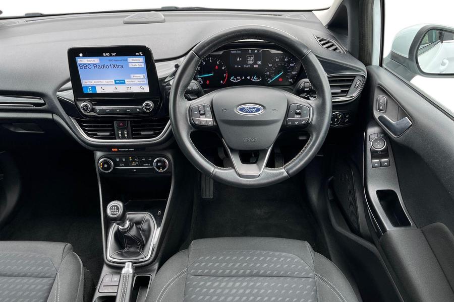 Ford Fiesta Photo autoimg-63fda689548157c8288c6e70589cb2c3a268f127.jpg