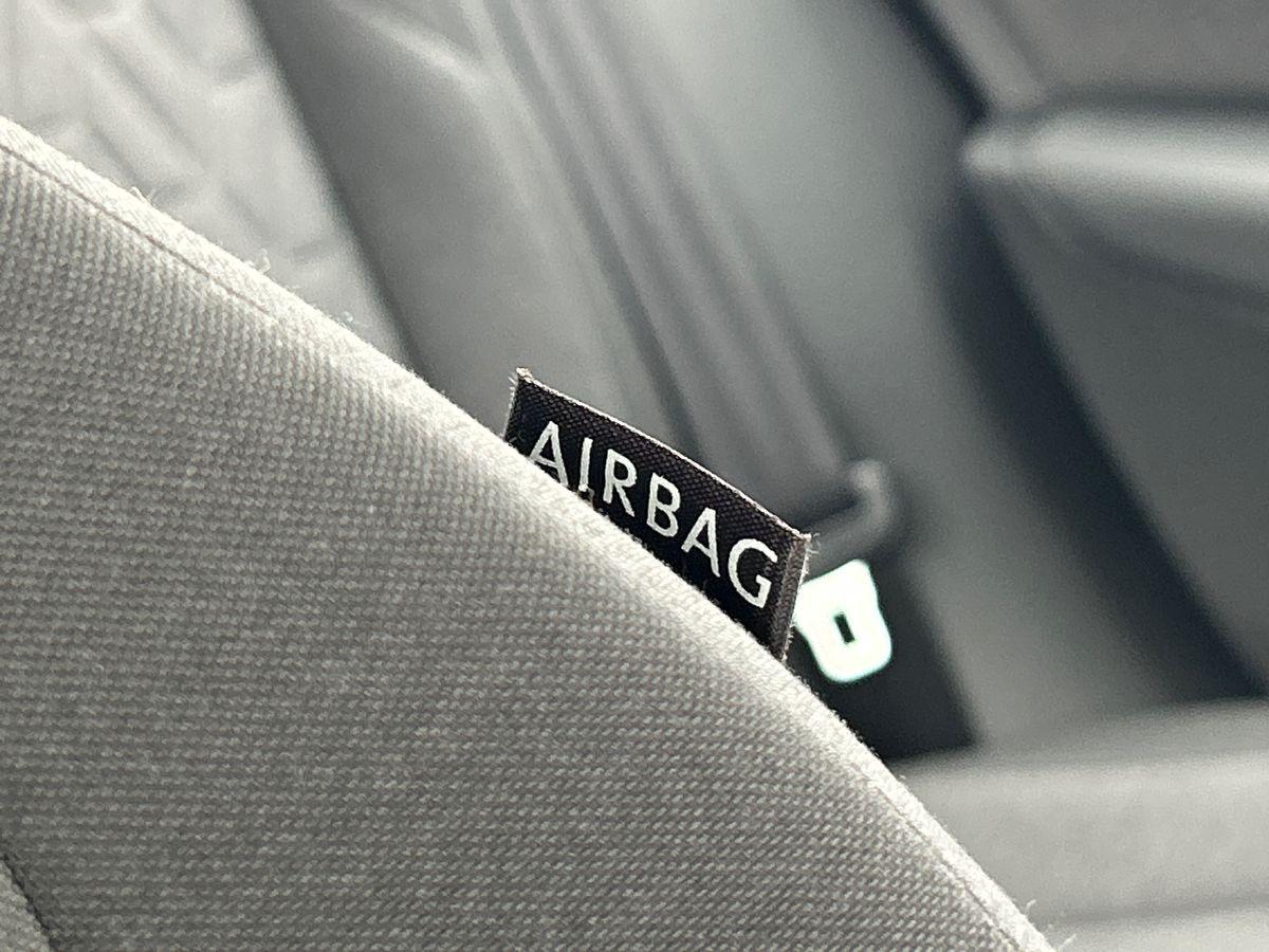 Volkswagen Golf Photo autoimg-63fdbfcf7f291cafcbc524c4589835295559f952.jpg