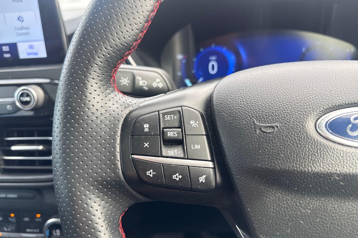 Ford KUGA Photo 33