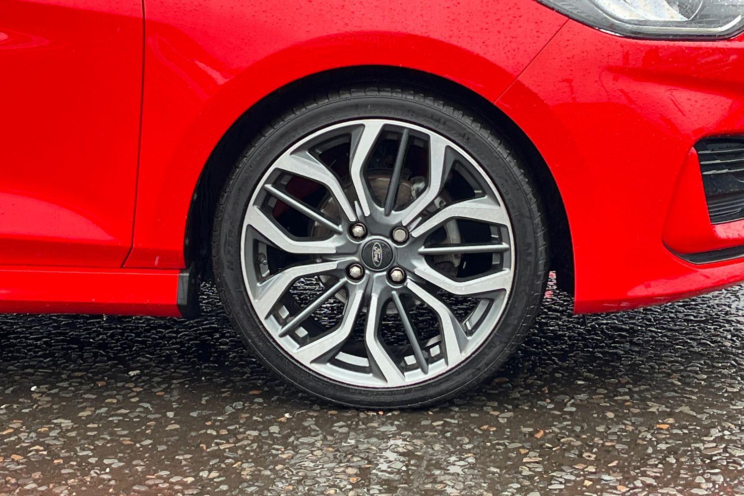 Ford FIESTA Photo 7
