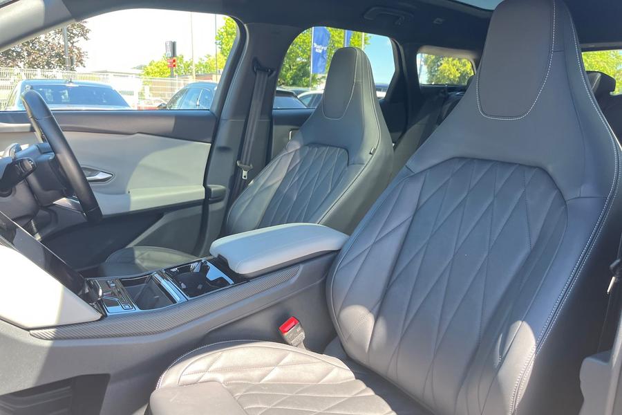 Ford Explorer Photo autoimg-64054ad53f95187d25d83526fed02a7b51e81c9a.jpg