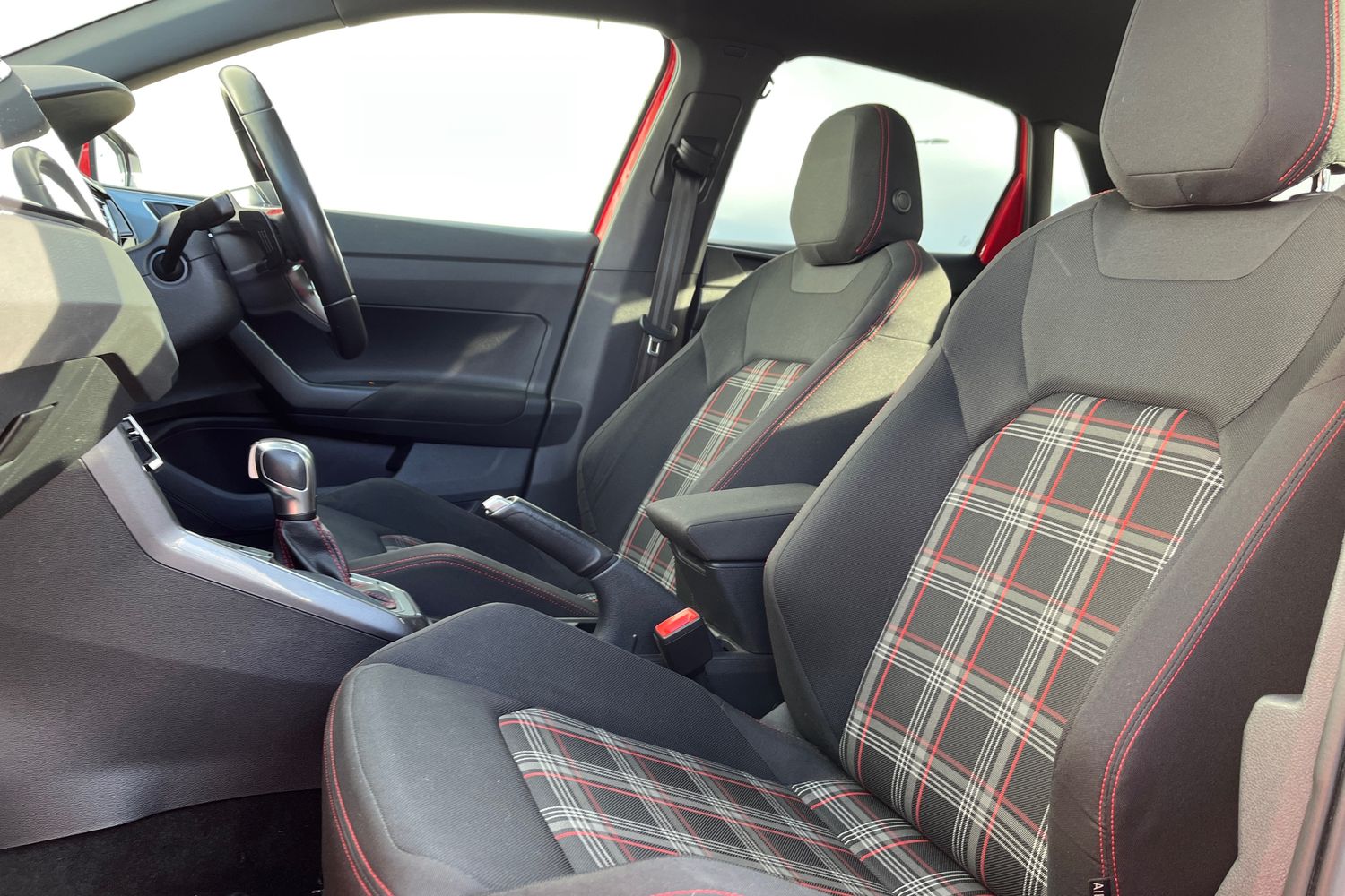 Volkswagen POLO Photo 18