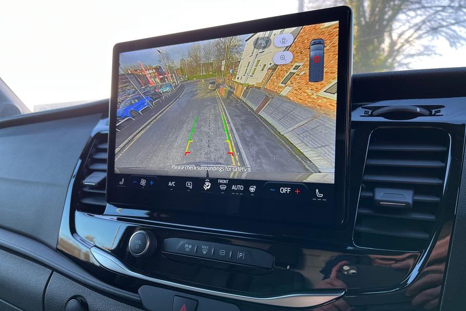 Used FORD E-TRANSIT MJ75CVC 18