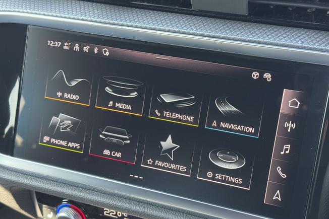 Audi Q3 Photo 13