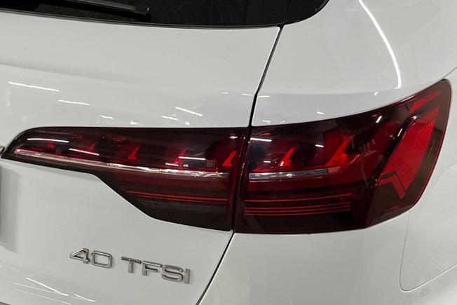 AUDI A4 Avant Photo 18