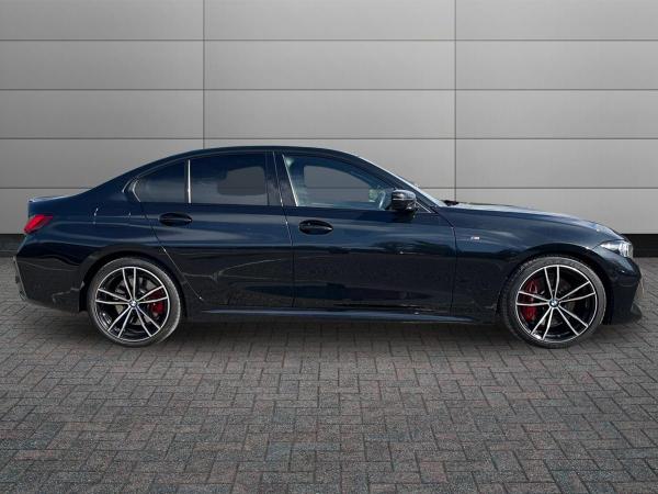 BMW 3 Series Photo autoimg-640878e102ff010cd726c185a43c15a4369fd5a4.jpg