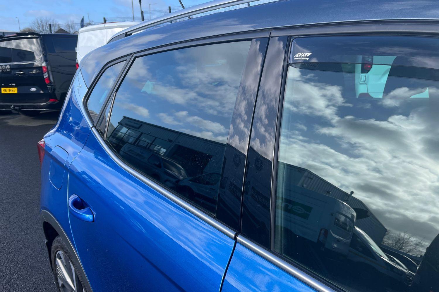 SEAT ARONA Photo 24