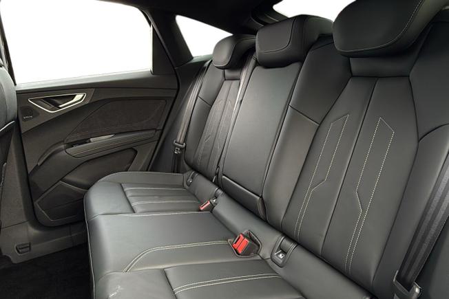 AUDI  Q4 Sportback Photo 9