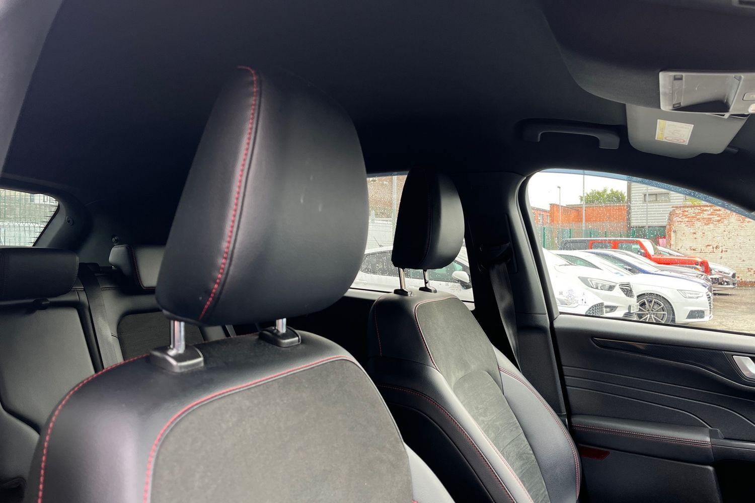 Ford KUGA Photo 16