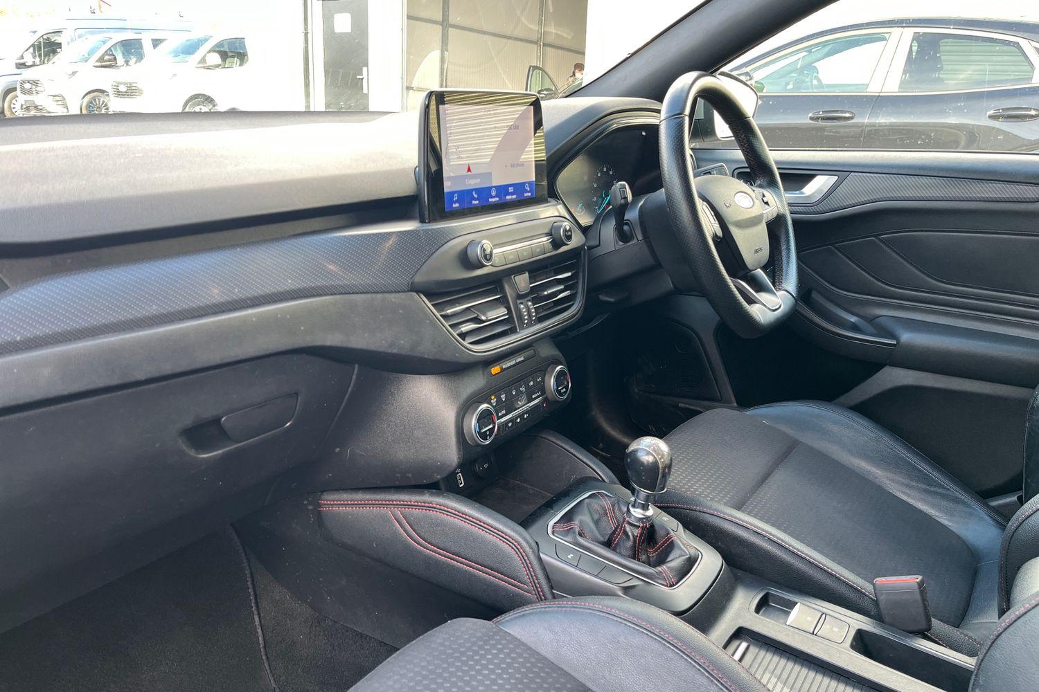 Ford FOCUS Photo 17