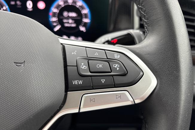 VOLKSWAGEN Tiguan Photo 17
