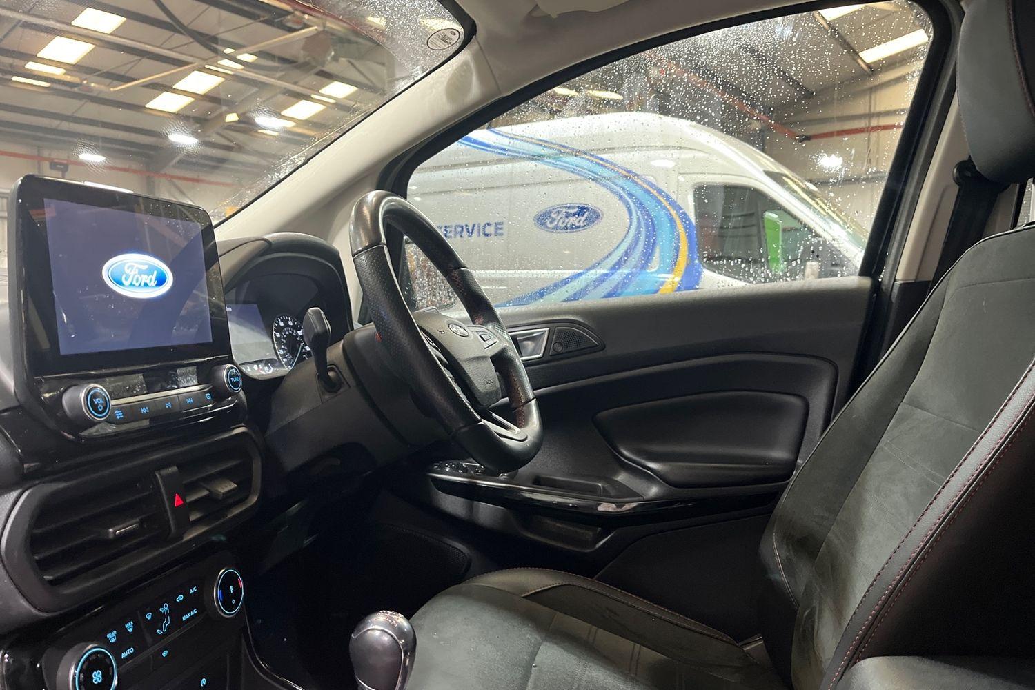 Ford ECOSPORT Photo 17