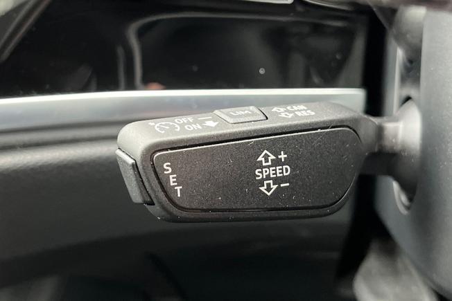 AUDI Q3 Photo 38