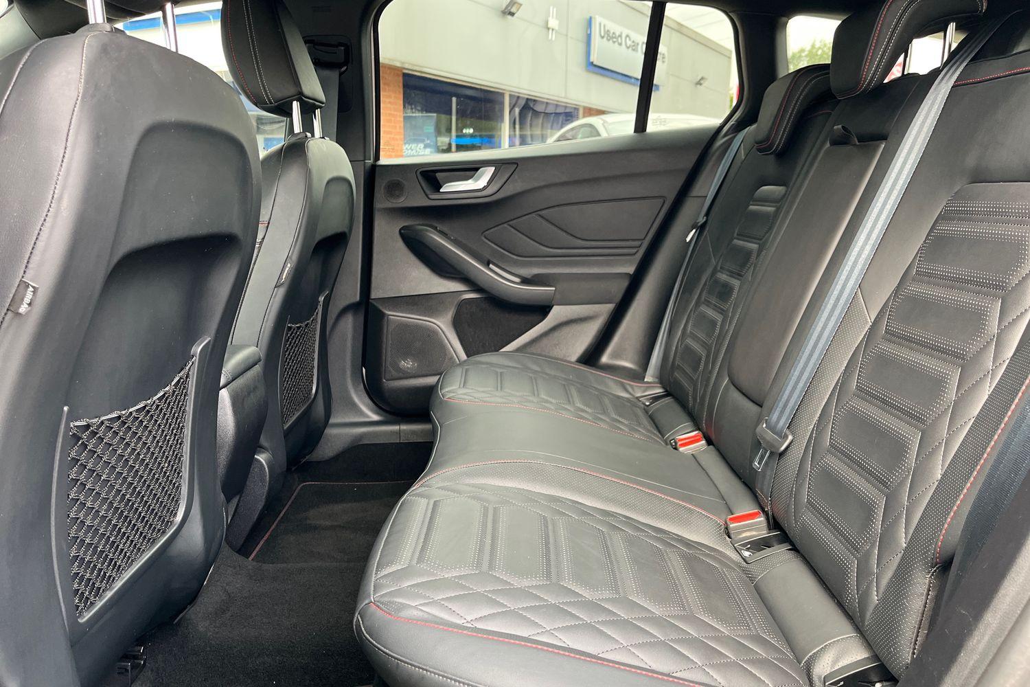 Ford FOCUS Photo 19