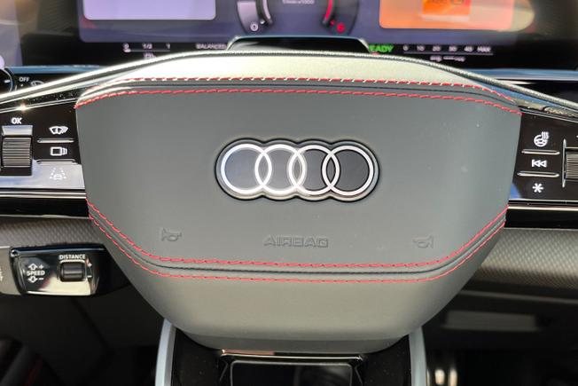 Audi Q7 Photo 39