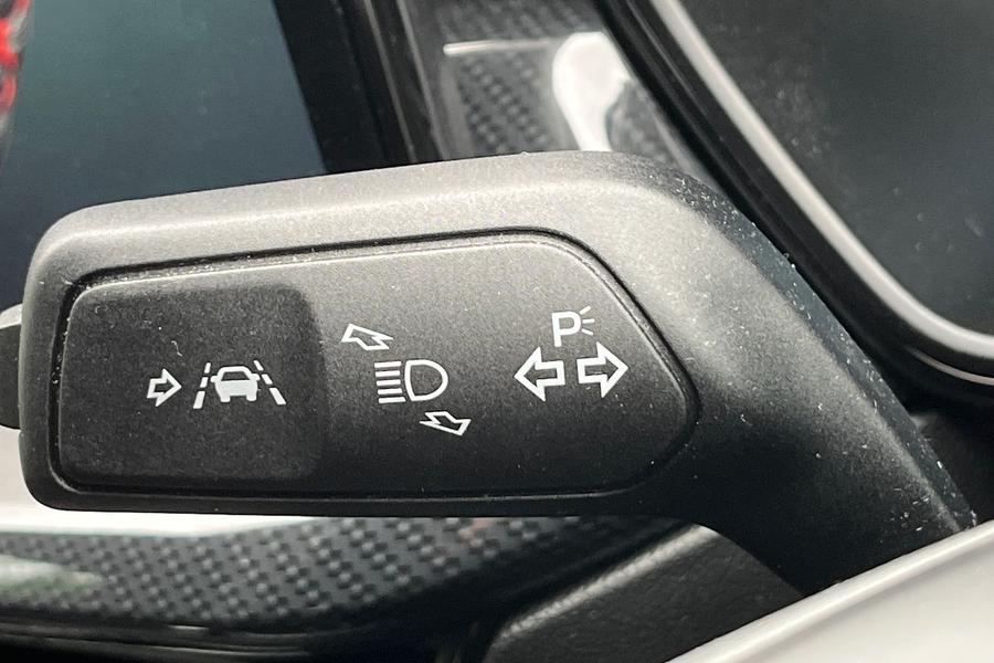 Ford Focus Photo autoimg-641f3f66a7a5cd55abf77c78b12c9d94f14adeb8.jpg