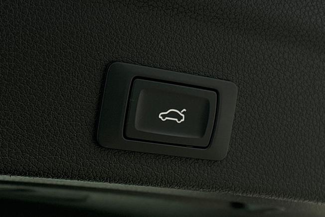 AUDI Q3 Photo 28