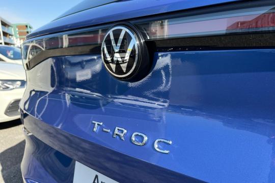 Volkswagen T-roc Photo autoimg-642b18fa0ca81ca8da13d0f2ee9350c02733178d.jpg