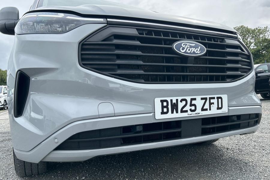 Ford TRANSIT CUSTOM Photo autoimg-642c7a639e87b10d127462df686096f3ce795d2a.jpg